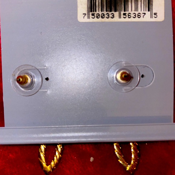 NWT Worthington Rhinestone earrings - Picture 3 of 3